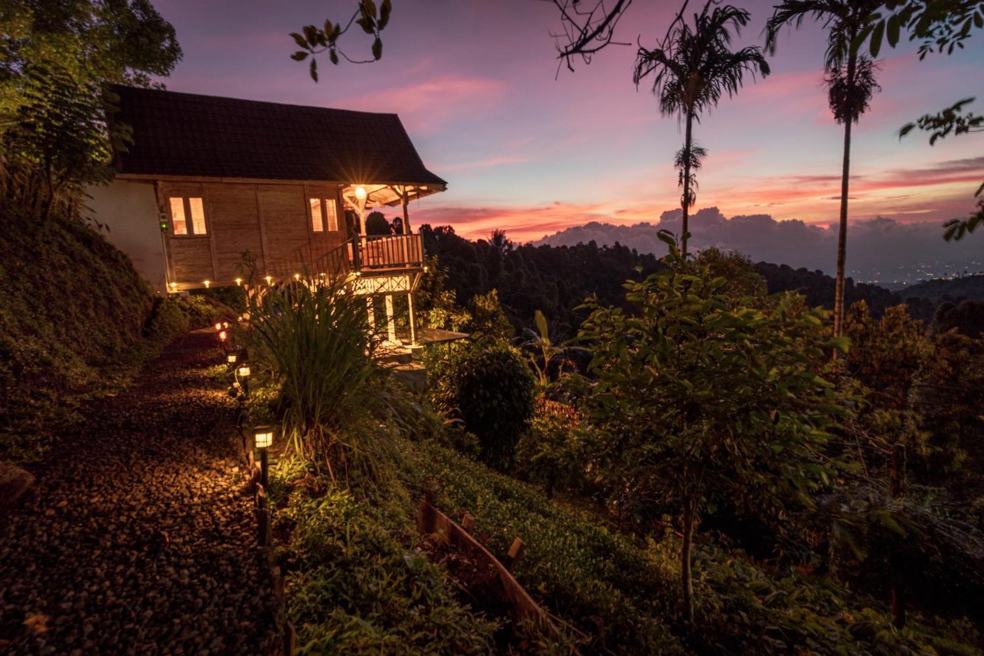 Garden Terrace Bali Bed & Breakfast Gobleg  Exterior photo